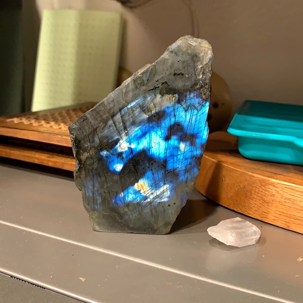 Labradorite Crystal! See video😍 Natural back side